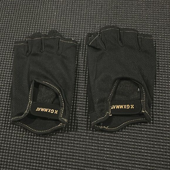 Workout Gloves - Picture 4 of 7